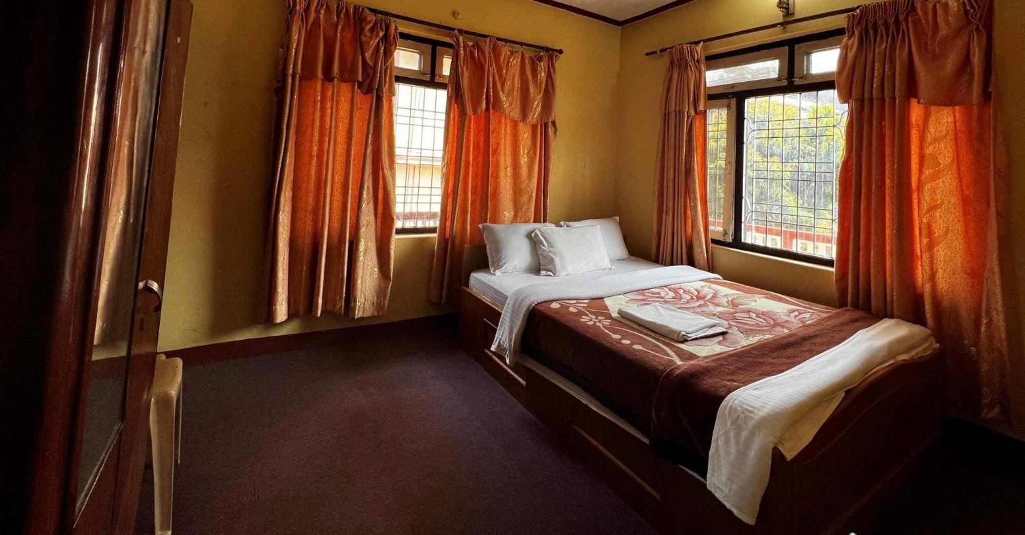 Geo Guest House Pokhara Exterior photo